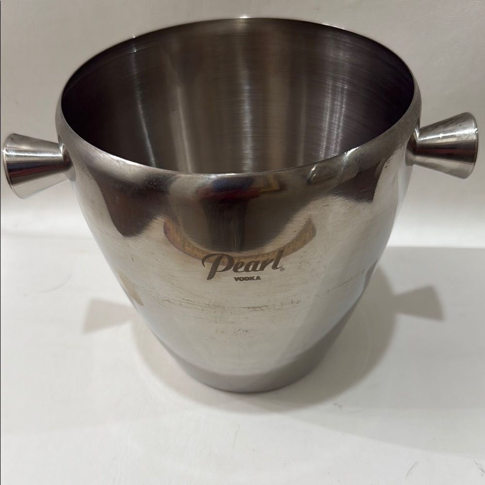 Pearl Vodka Silver Wine Champagne Ice Dining Bar Cocktail Modern Elegance